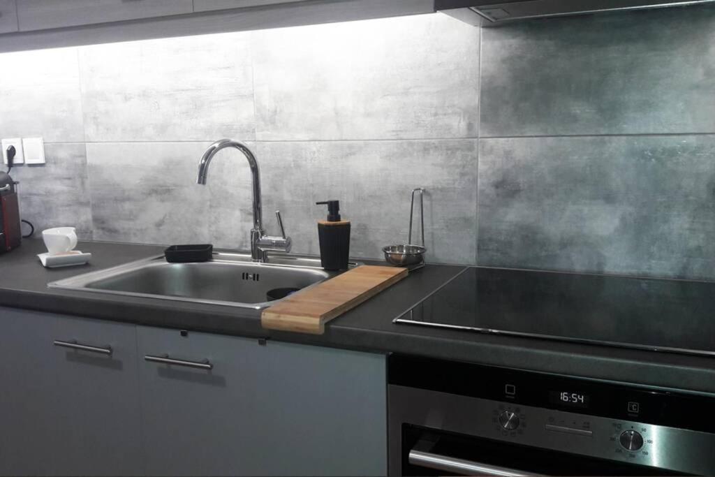 דירות אתונה Elegant & Charming Apt. In The Hilton Area מראה חיצוני תמונה