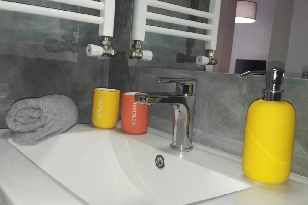 דירות אתונה Elegant & Charming Apt. In The Hilton Area מראה חיצוני תמונה