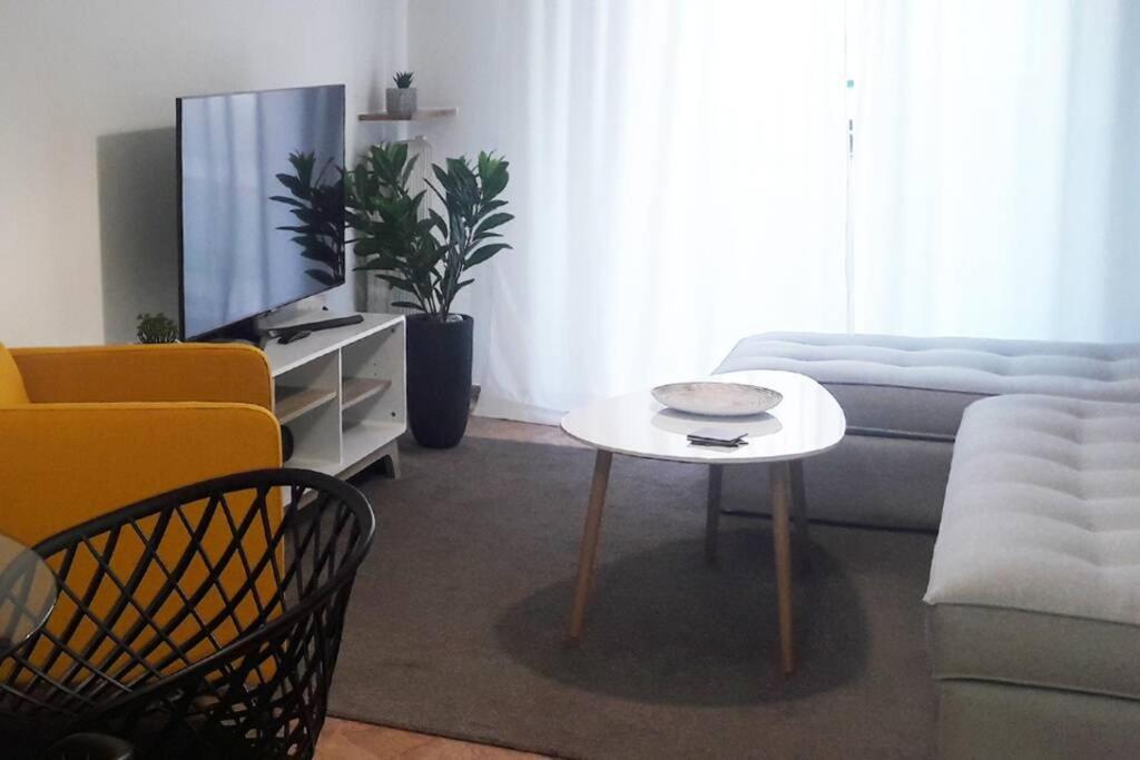 דירות אתונה Elegant & Charming Apt. In The Hilton Area מראה חיצוני תמונה